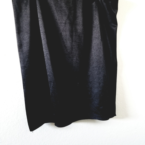 Black  skirt - Picture 2 of 2